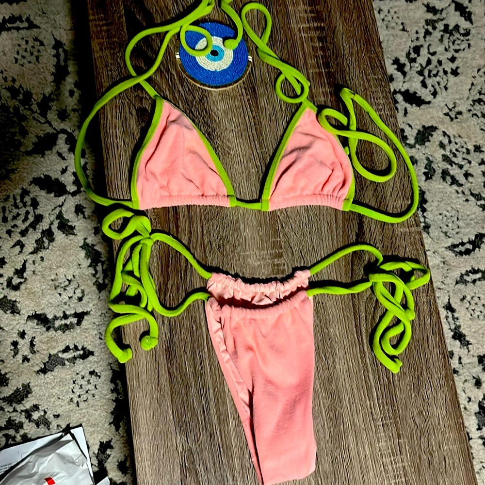 FRANKIES BIKINIS XL